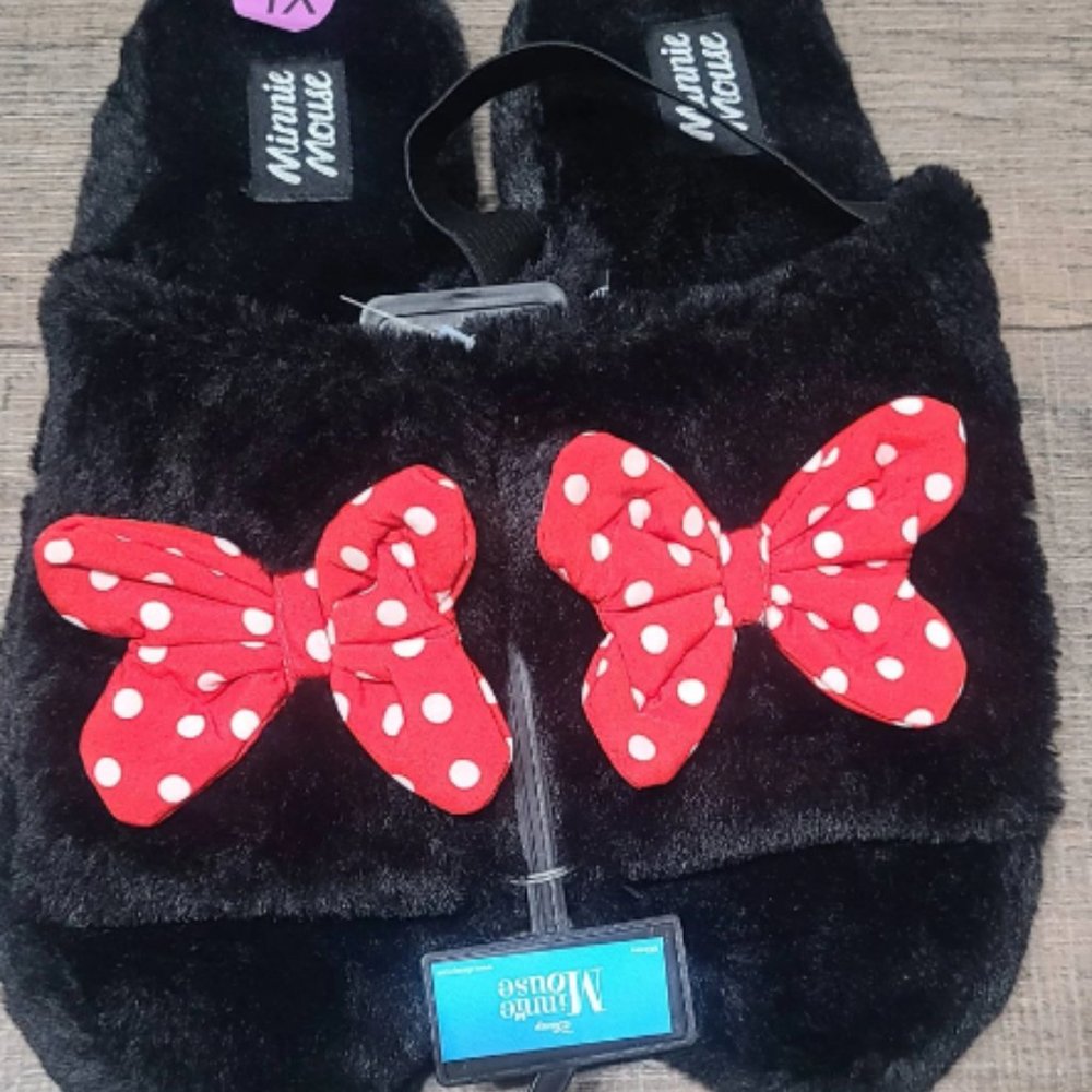 Disney Minnie Mouse Youth Girls Black 3D Bow Sling Back Cozy Fluffy Slippers/Spa